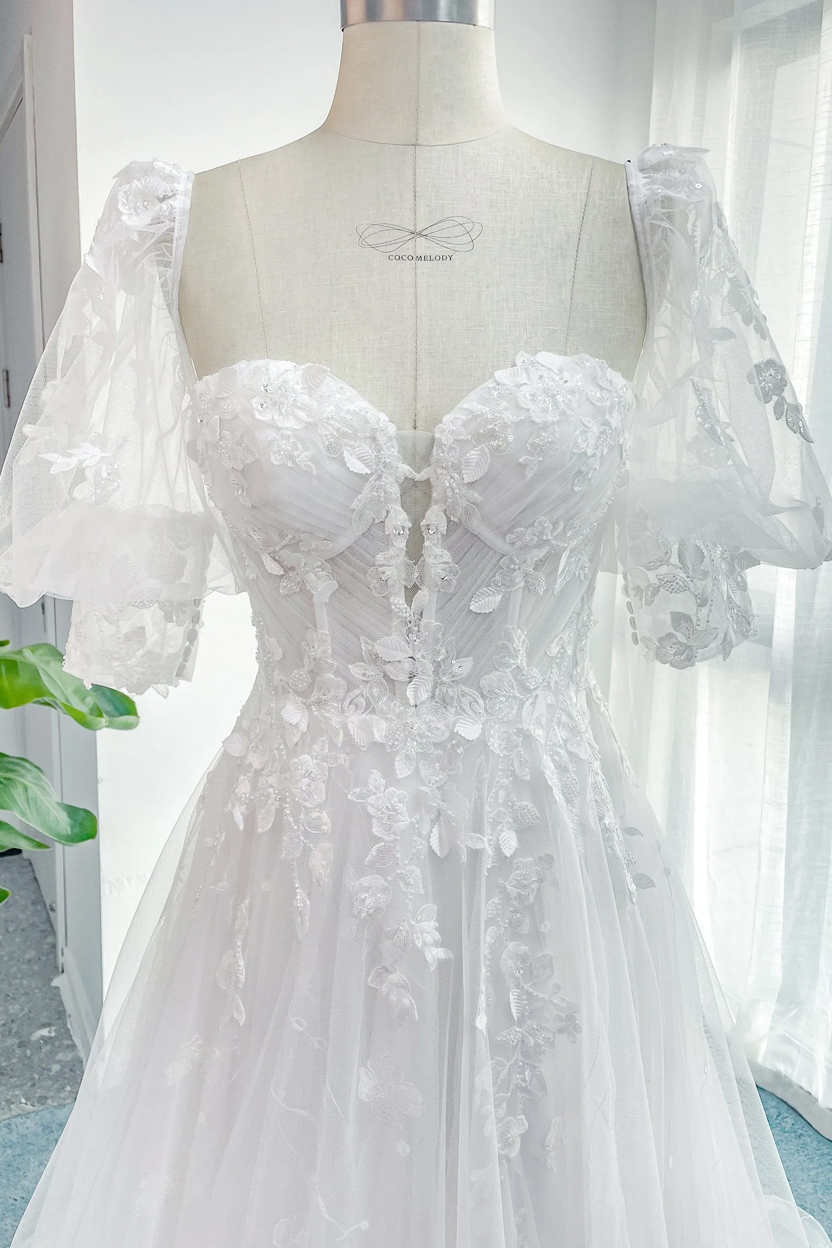 A-Line Court Train Lace Tulle Wedding Dress CW3161