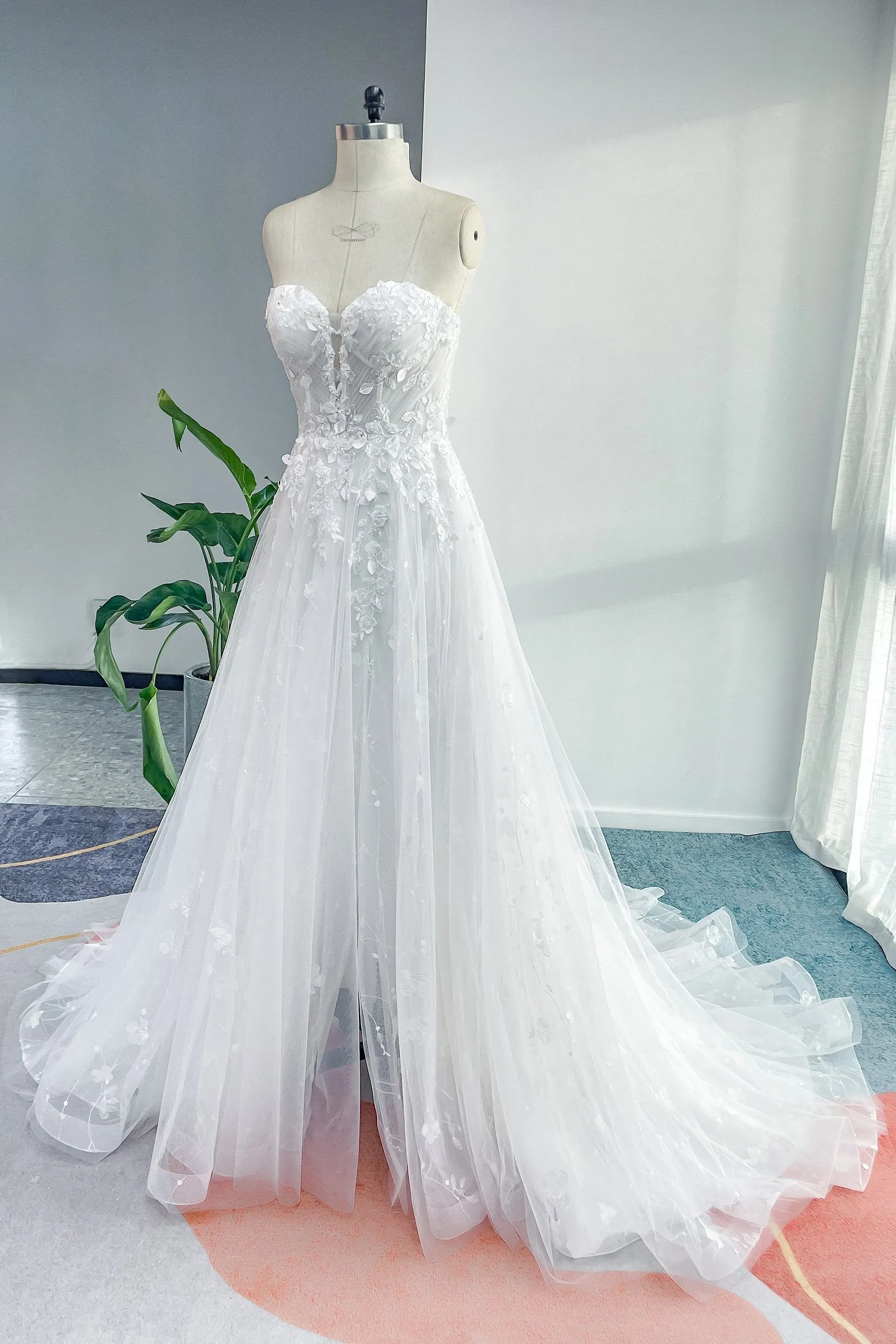 A-Line Court Train Lace Tulle Wedding Dress CW3161