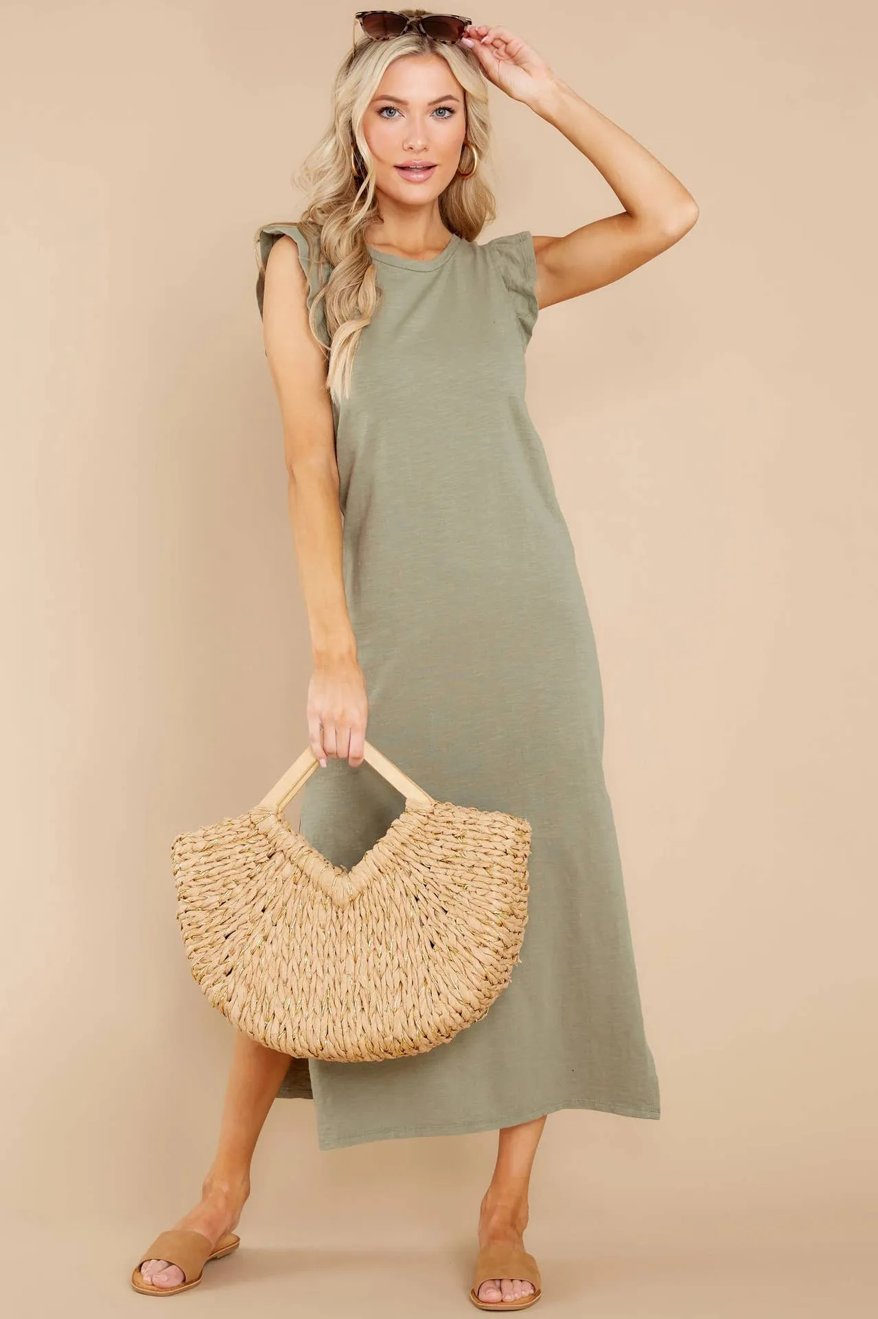 A-line knitted dress with wooden ears_CWDMD2312